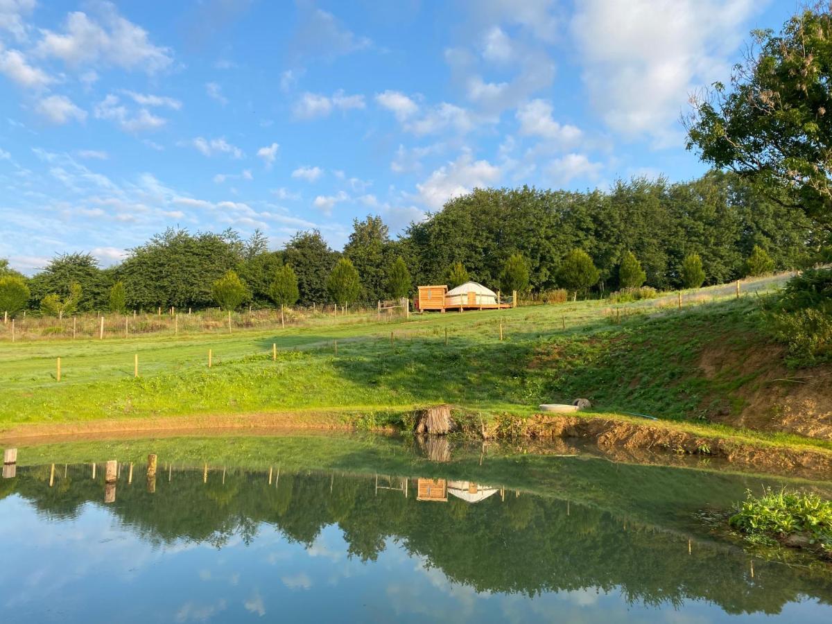 Hotel Bracken Yurt At Walnut Farm Glamping Netherbury Exterior foto