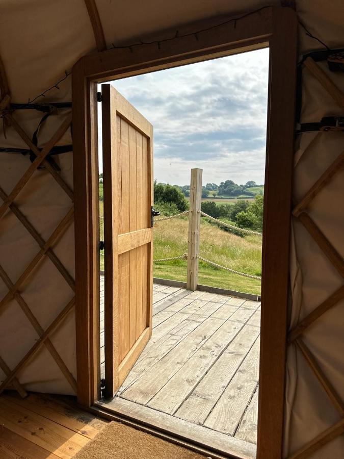 Hotel Bracken Yurt At Walnut Farm Glamping Netherbury Exterior foto