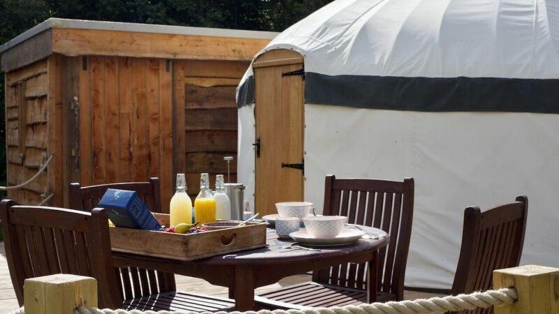 Hotel Bracken Yurt At Walnut Farm Glamping Netherbury Exterior foto